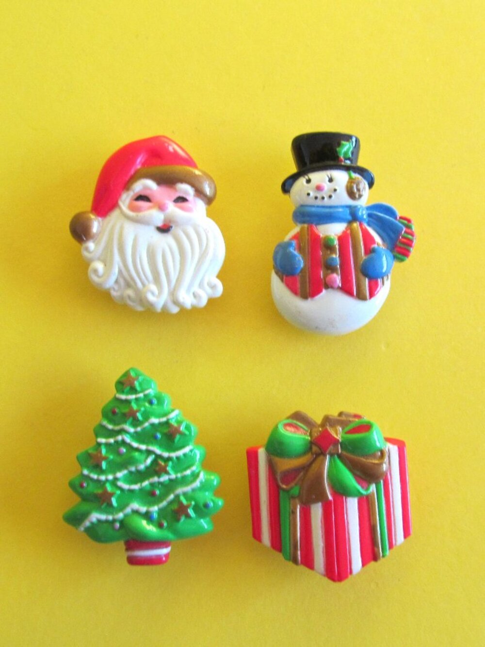 Vintage Christmas button covers